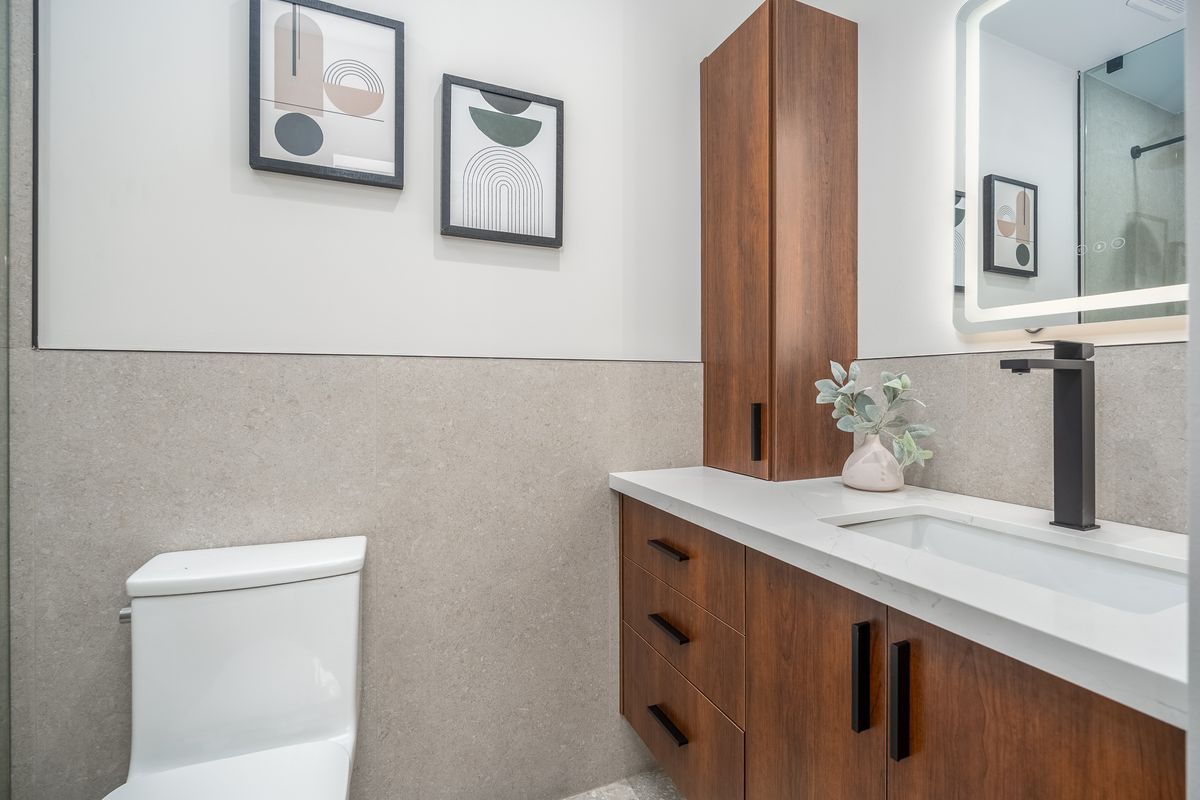 356 Woodfield Rd., primary ensuite with walnut vanity